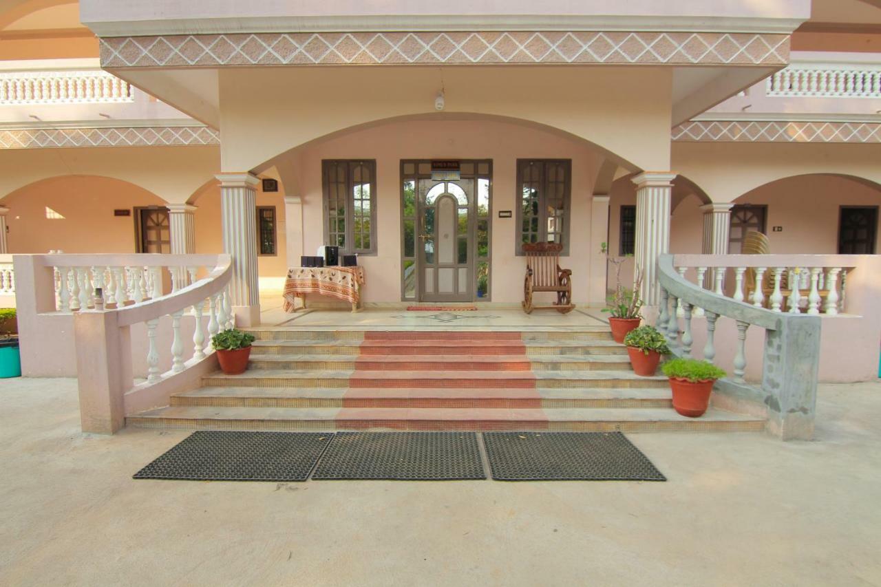 ييلاجيري Jains Royal Palace Resorts المظهر الخارجي الصورة